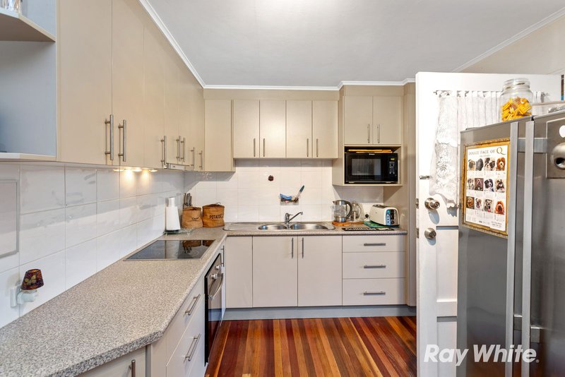 Photo - 32 Belcaro Street, Upper Mount Gravatt QLD 4122 - Image 3