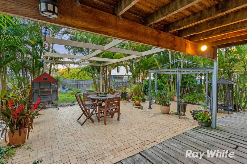 Photo - 32 Belcaro Street, Upper Mount Gravatt QLD 4122 - Image 8