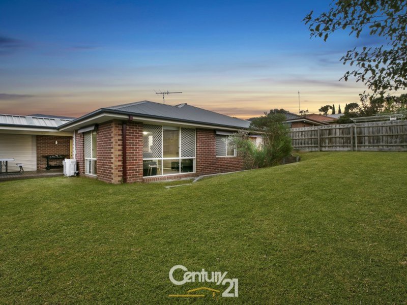 Photo - 32 Ben Drive, Pakenham VIC 3810 - Image 11