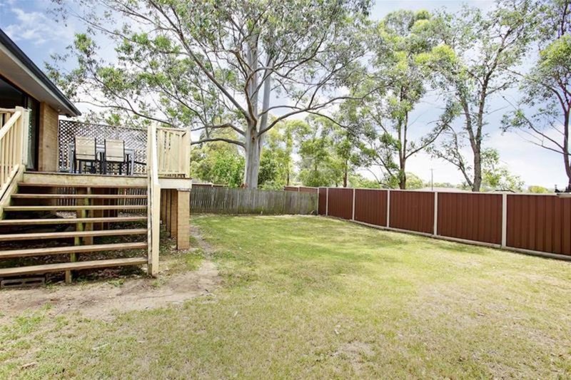 Photo - 32 Berallier Drive, Camden South NSW 2570 - Image 8