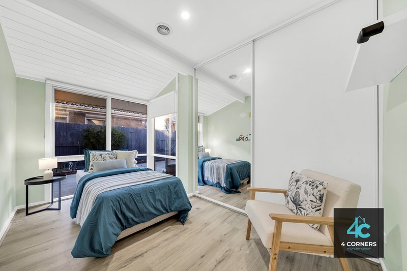Photo - 32 Bernhardt Avenue, Hoppers Crossing VIC 3029 - Image 15