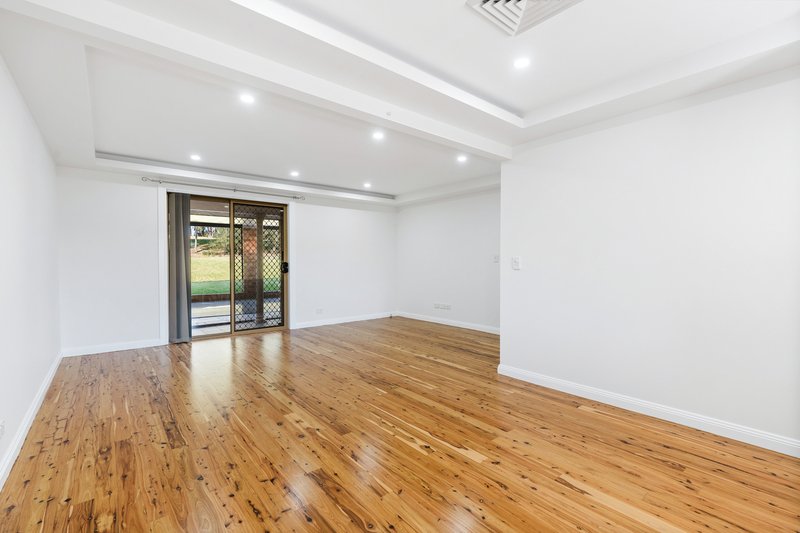 Photo - 32 Berry Street, Prairiewood NSW 2176 - Image 3