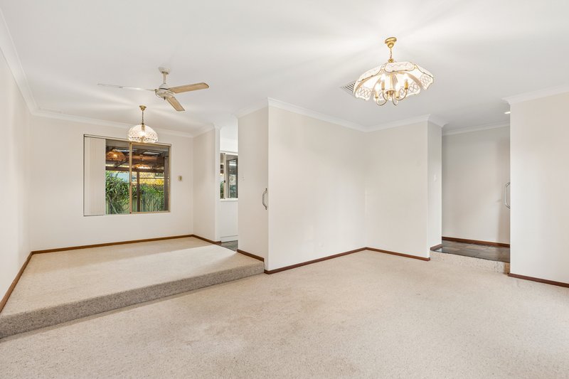 Photo - 32 Bibra Drive, Bibra Lake WA 6163 - Image 5