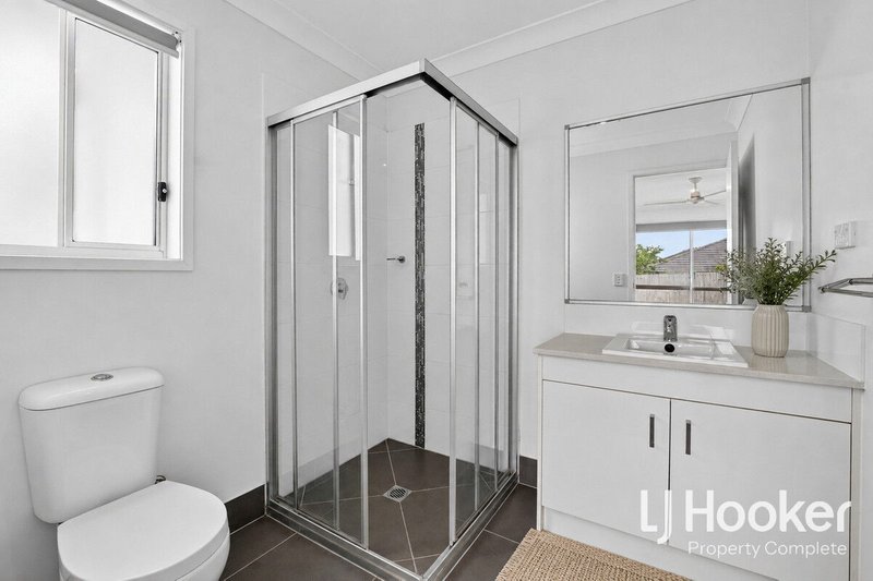 Photo - 32 Biron Street, Yarrabilba QLD 4207 - Image 9