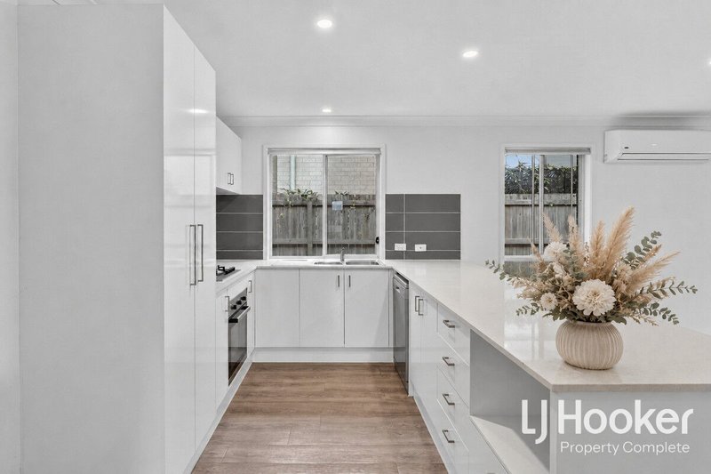 Photo - 32 Biron Street, Yarrabilba QLD 4207 - Image 14
