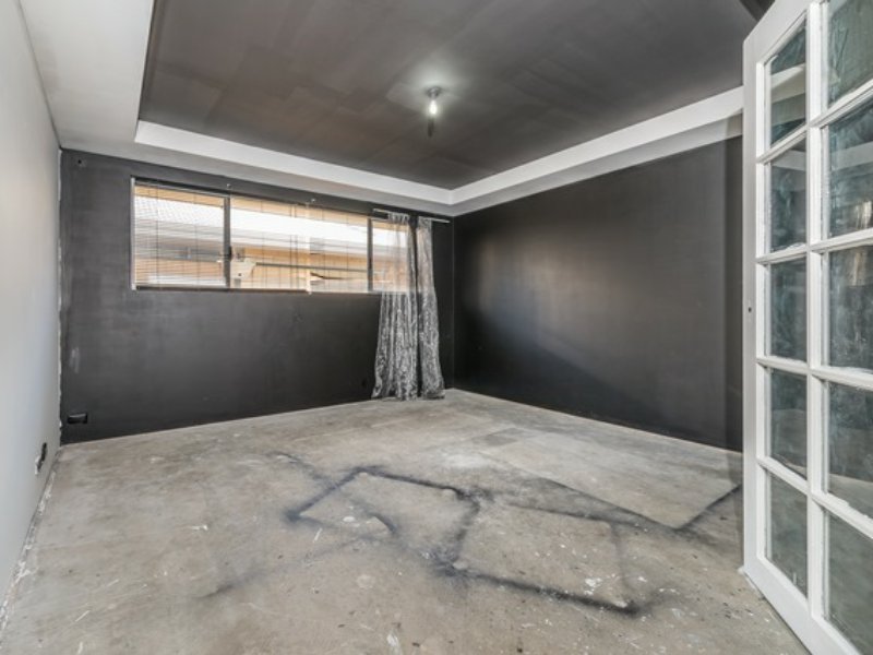 Photo - 32 Blackwood Meander, Yanchep WA 6035 - Image 3