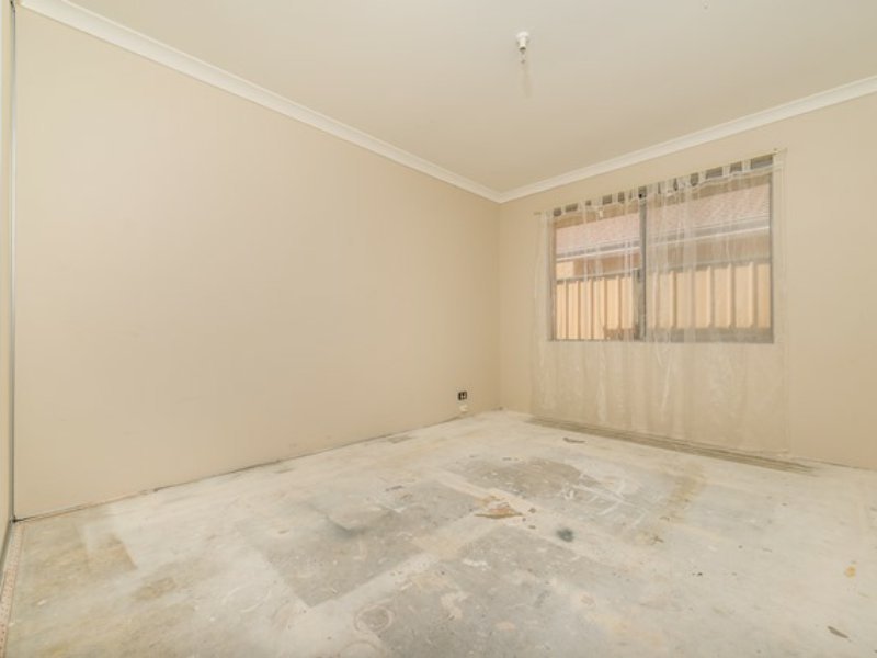 Photo - 32 Blackwood Meander, Yanchep WA 6035 - Image 12