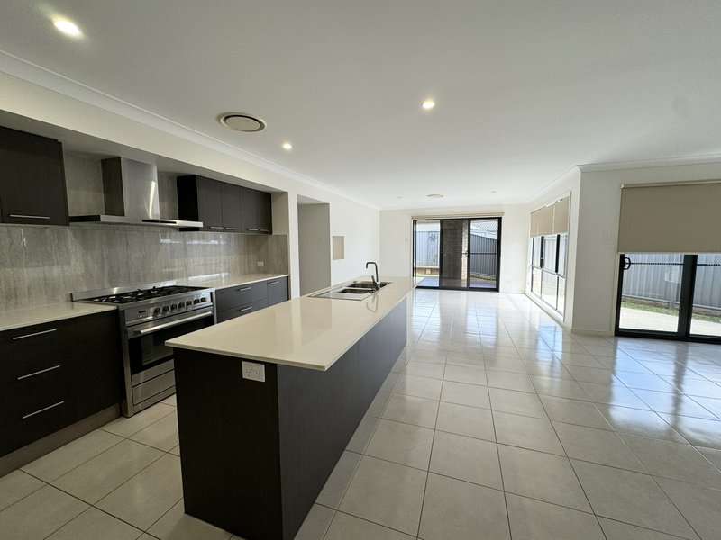 Photo - 32 Bolwarra Circuit, Wollongbar NSW 2477 - Image 3