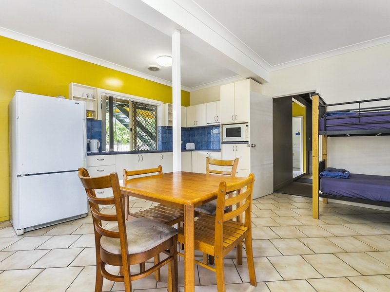 Photo - 32 Bombala Cres , Rainbow Beach QLD 4581 - Image 23