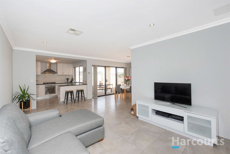 Photo - 32 Bonython Avenue, Hocking WA 6065 - Image 19