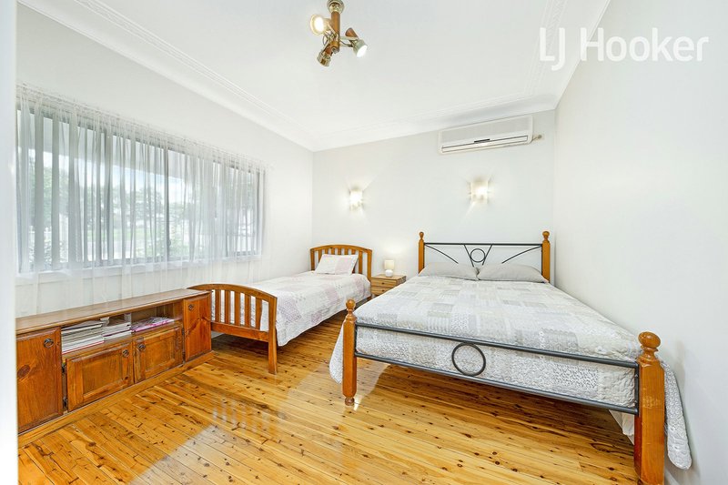 Photo - 32 Bowden St , Cabramatta NSW 2166 - Image 6