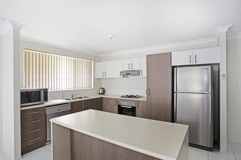 Photo - 32 Bradley Drive, Harrington Park NSW 2567 - Image 2