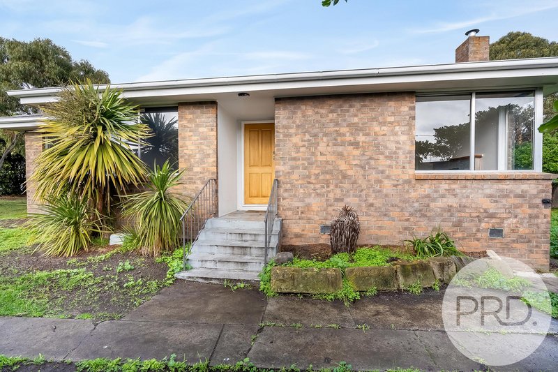 Photo - 32 Bradman Street, Clarendon Vale TAS 7019 - Image 2