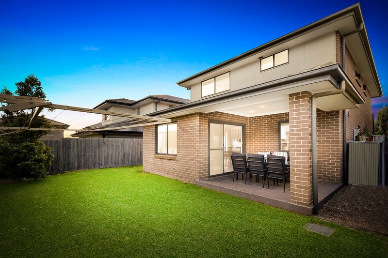 Photo - 32 Braeside Crescent, The Ponds NSW 2769 - Image 13