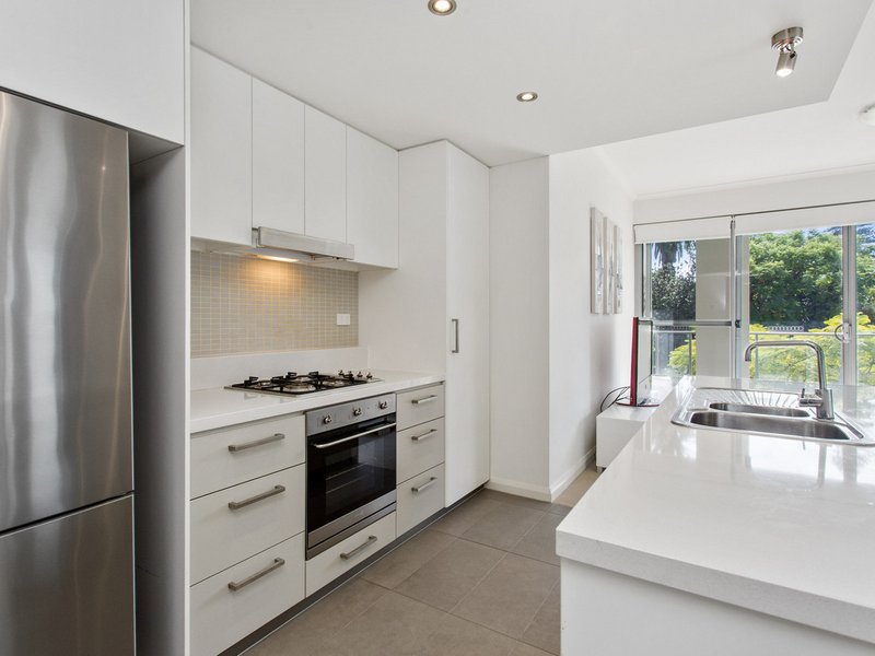 Photo - 3/2 Bremer Promenade, East Perth WA 6004 - Image 3