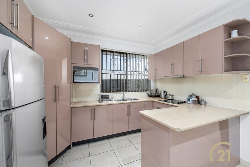 Photo - 32 Brenan Street, Fairfield NSW 2165 - Image 2