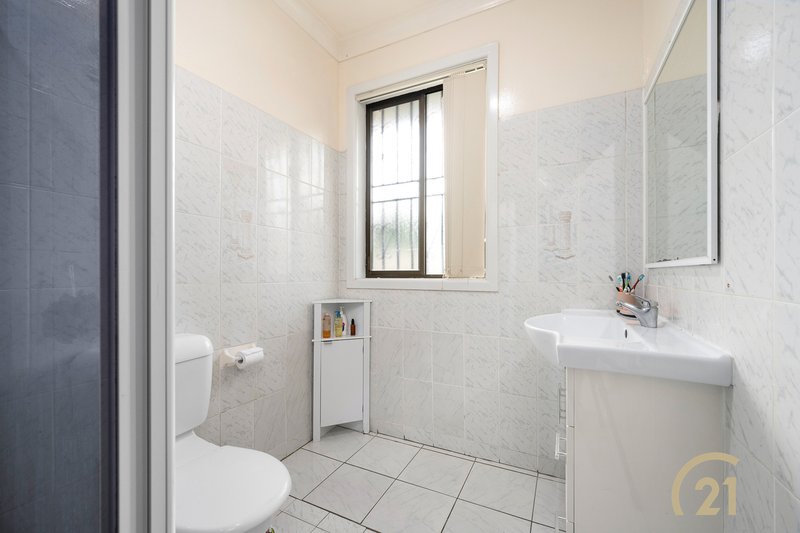 Photo - 32 Brenan Street, Fairfield NSW 2165 - Image 6