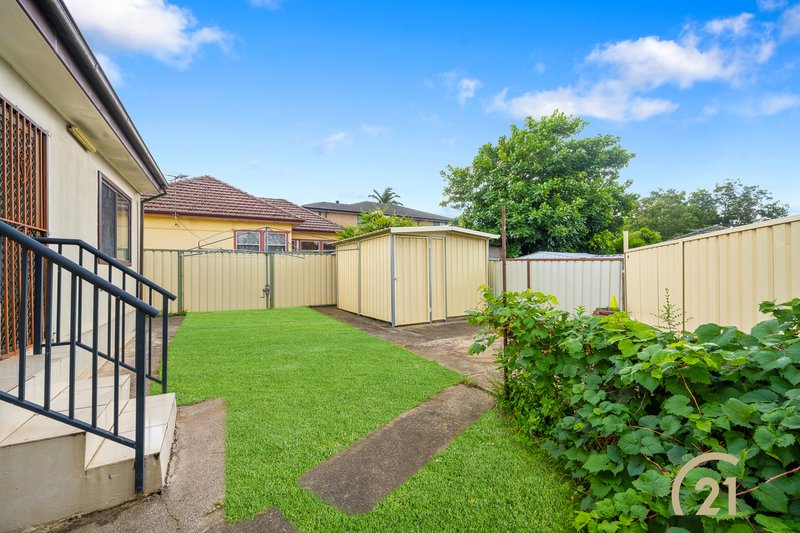 Photo - 32 Brenan Street, Fairfield NSW 2165 - Image 12