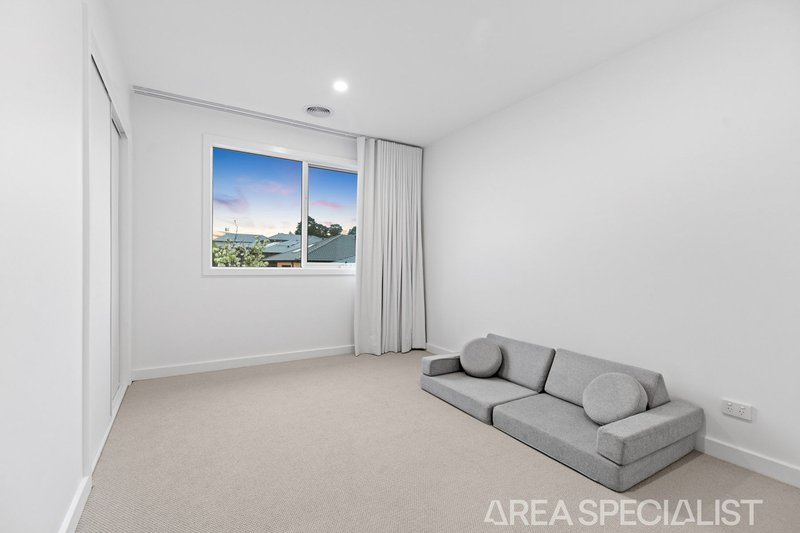 Photo - 32 Brilliante Circuit, Langwarrin VIC 3910 - Image 17