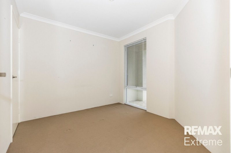 Photo - 32 Broach Way, Alkimos WA 6038 - Image 9