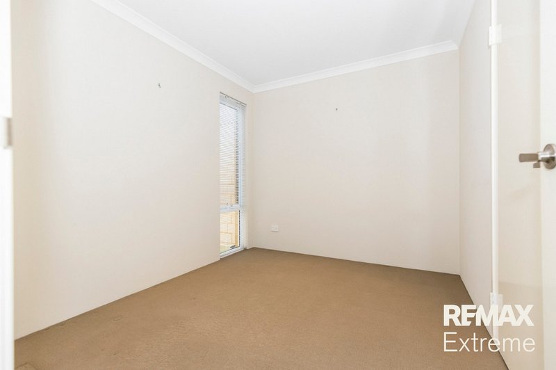 Photo - 32 Broach Way, Alkimos WA 6038 - Image 10