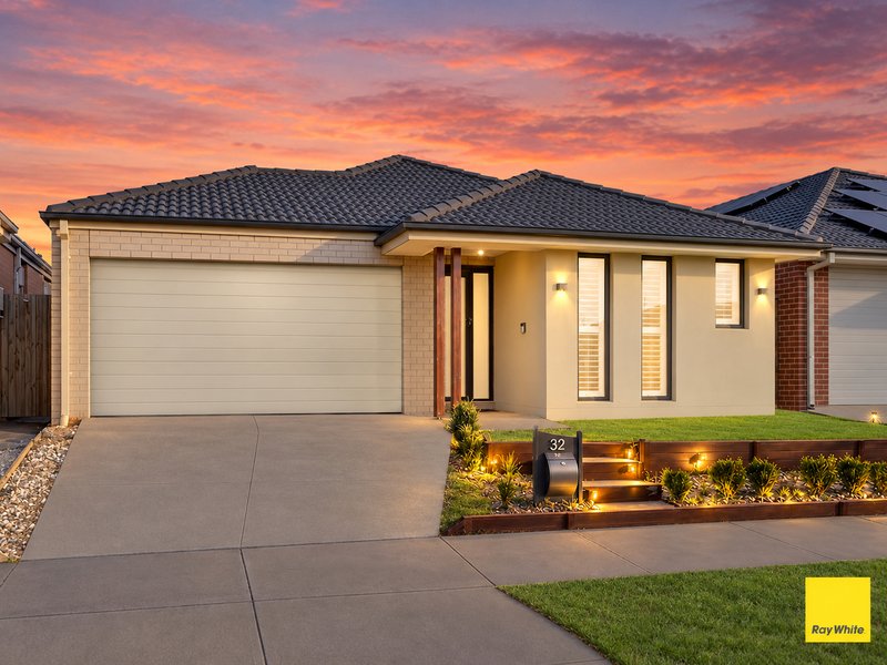 Photo - 32 Bruny Drive, Tarneit VIC 3029 - Image 2