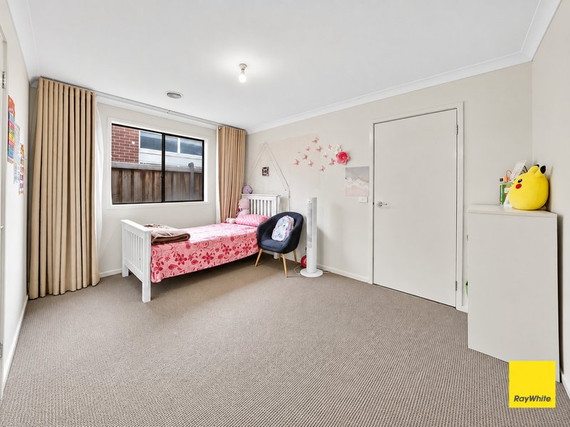 Photo - 32 Bruny Drive, Tarneit VIC 3029 - Image 12