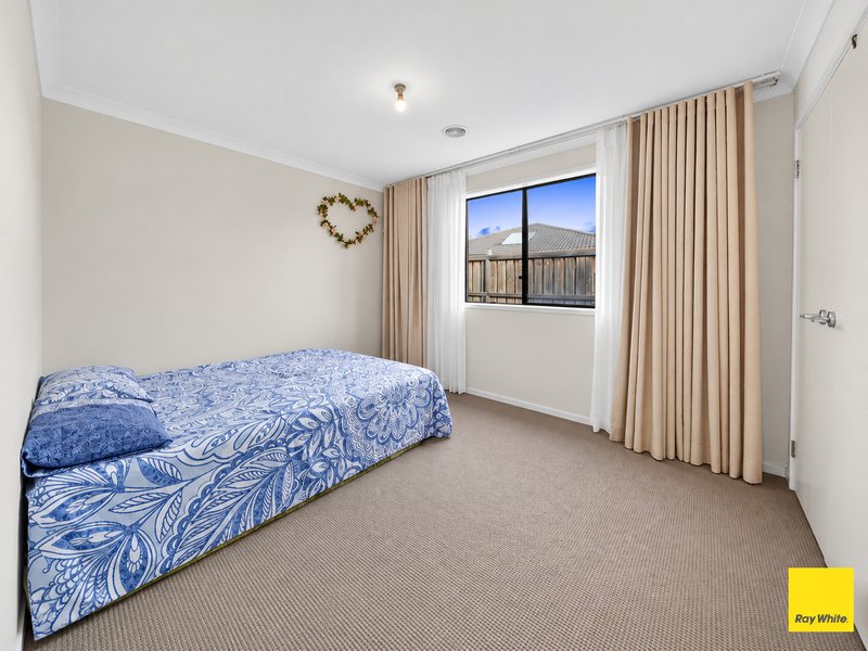 Photo - 32 Bruny Drive, Tarneit VIC 3029 - Image 14