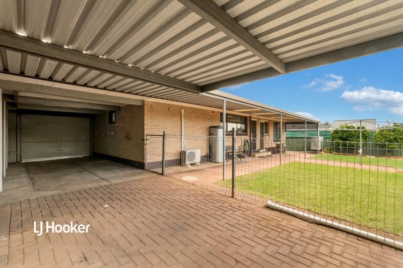 Photo - 32 Bunburra Street, Para Hills West SA 5096 - Image 12