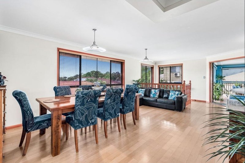 Photo - 32 Burbank Road, Birkdale QLD 4159 - Image 4