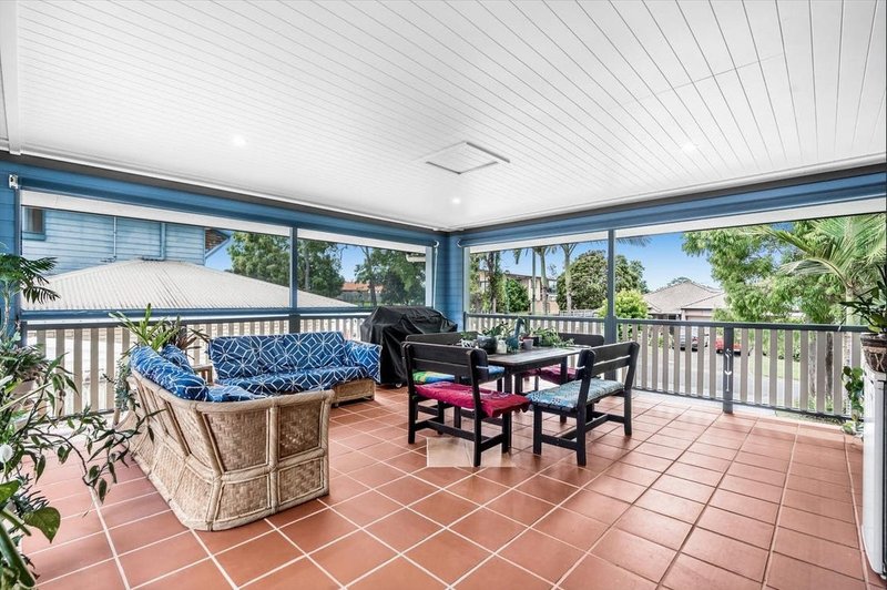 Photo - 32 Burbank Road, Birkdale QLD 4159 - Image 5