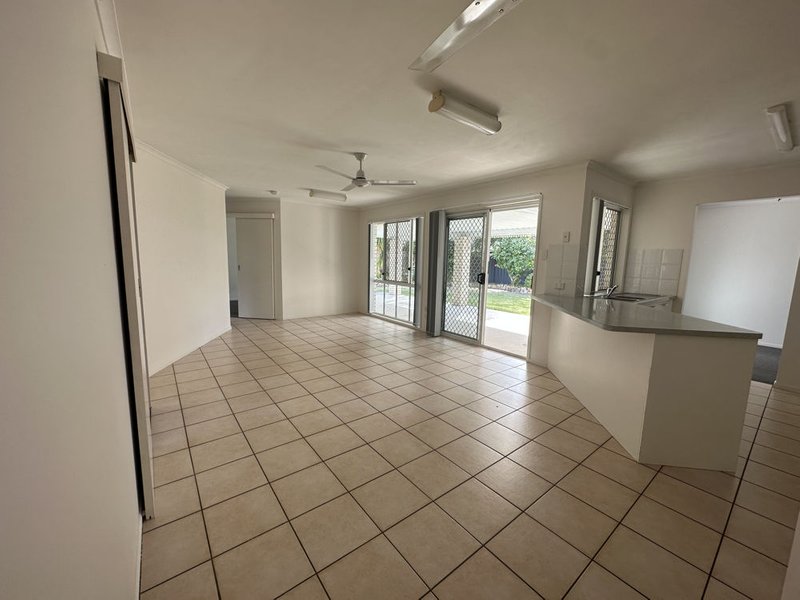 Photo - 32 Busoni Crescent, Burpengary QLD 4505 - Image 3