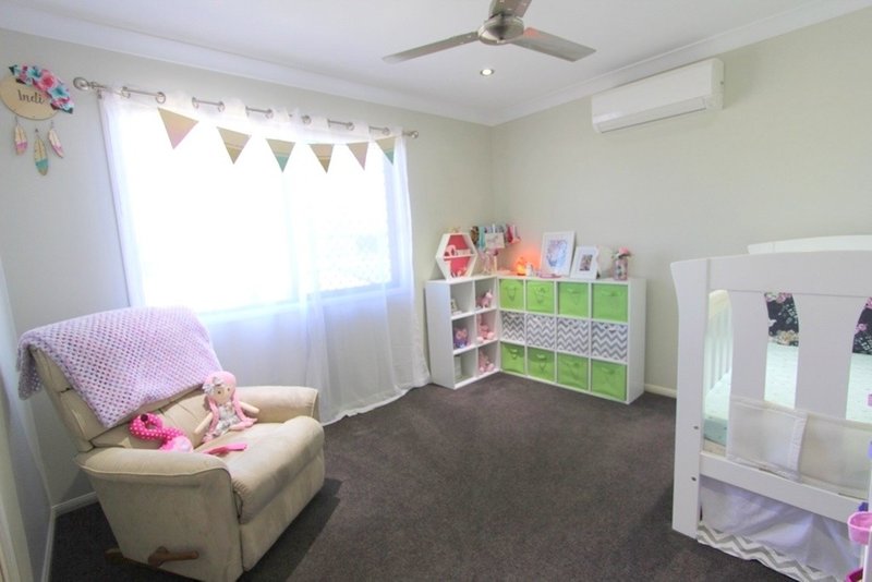 Photo - 32 Callaghan Street, Emerald QLD 4720 - Image 17