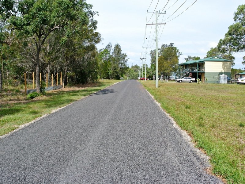 Photo - 32 Camena Street, Macleay Island QLD 4184 - Image 2