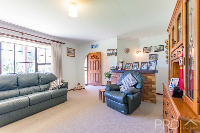 Photo - 32 Campbell Street, Adelong NSW 2729 - Image 5