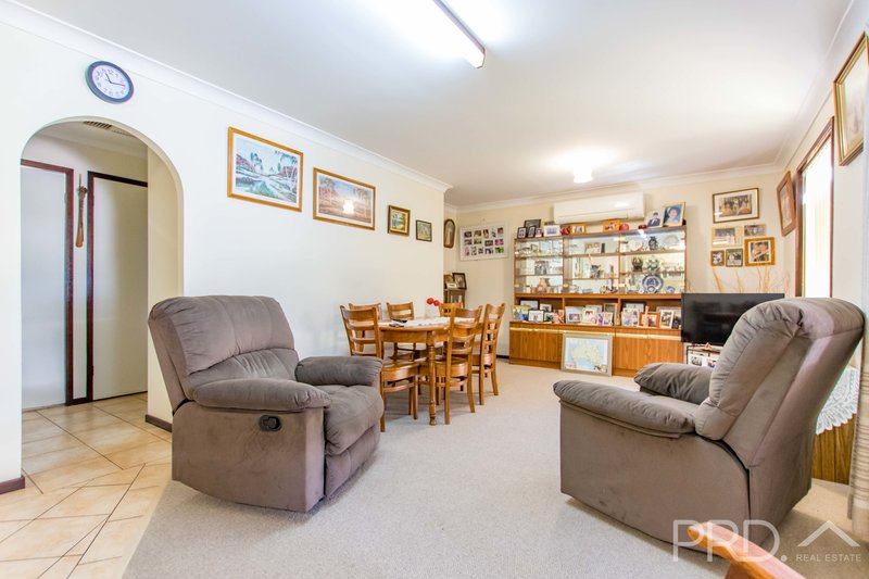 Photo - 32 Campbell Street, Adelong NSW 2729 - Image 8