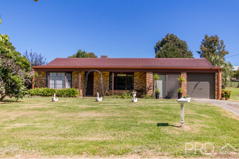 Photo - 32 Campbell Street, Adelong NSW 2729 - Image 20