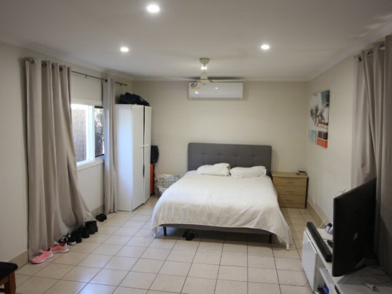 Photo - 32 Carinda Street, Ingleburn NSW 2565 - Image 3