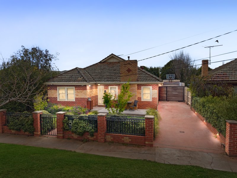 Photo - 32 Carter Avenue, Werribee VIC 3030 - Image 1