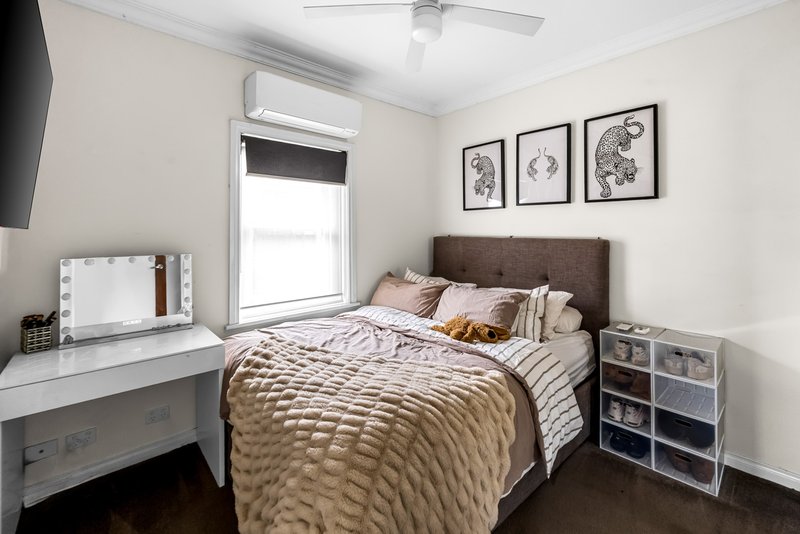Photo - 32 Carter Avenue, Werribee VIC 3030 - Image 16