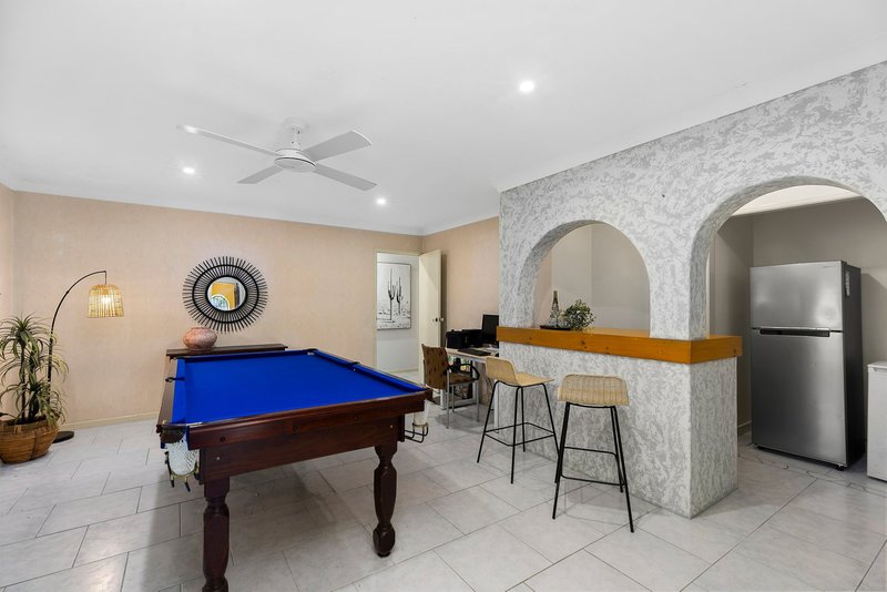 Photo - 32 Castlecor Street, Ferny Grove QLD 4055 - Image 8