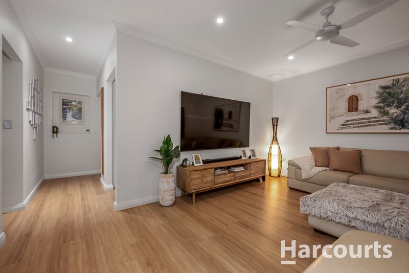 Photo - 32 Castroreale Boulevard, Sinagra WA 6065 - Image 9