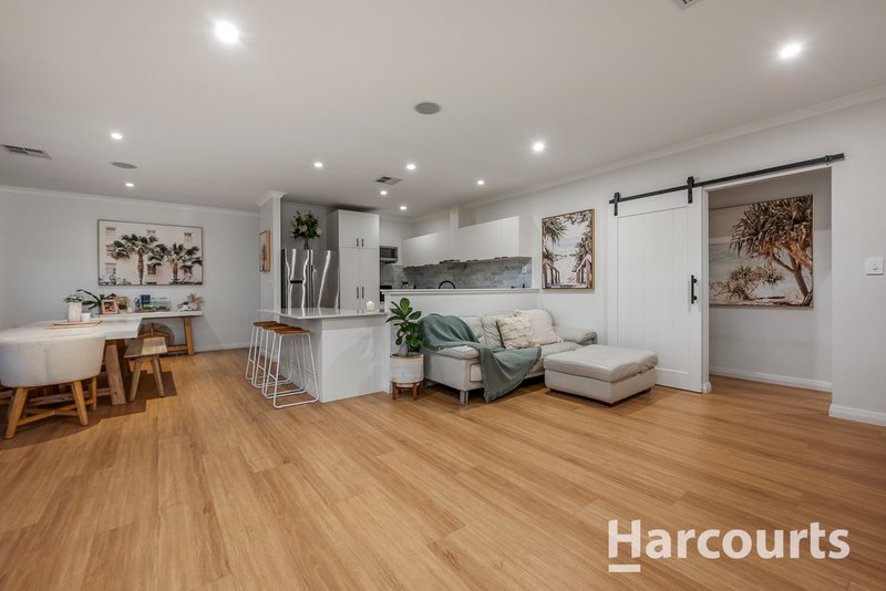 Photo - 32 Castroreale Boulevard, Sinagra WA 6065 - Image 10