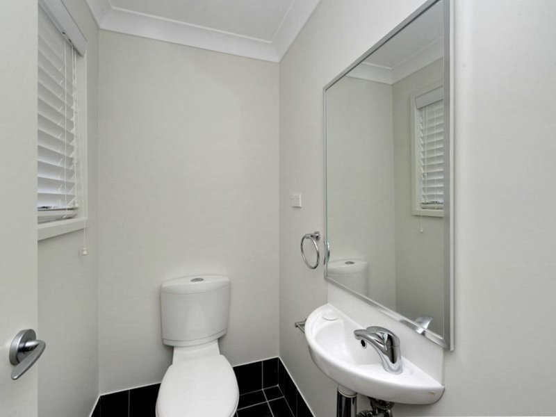 Photo - 32 Charthouse Ave , Corlette NSW 2315 - Image 12