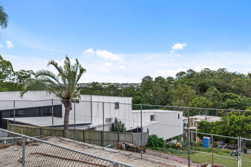 Photo - 32 Chelford Street, Alderley QLD 4051 - Image 9