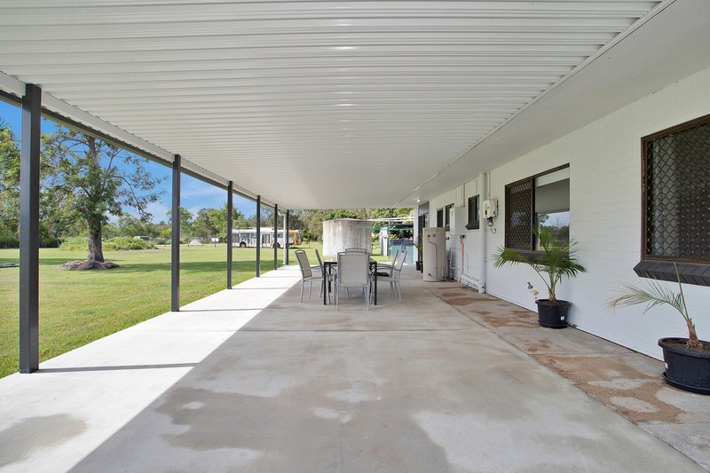 Photo - 32 Chelona Park Drive, Sarina QLD 4737 - Image 4