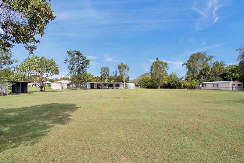 Photo - 32 Chelona Park Drive, Sarina QLD 4737 - Image 24