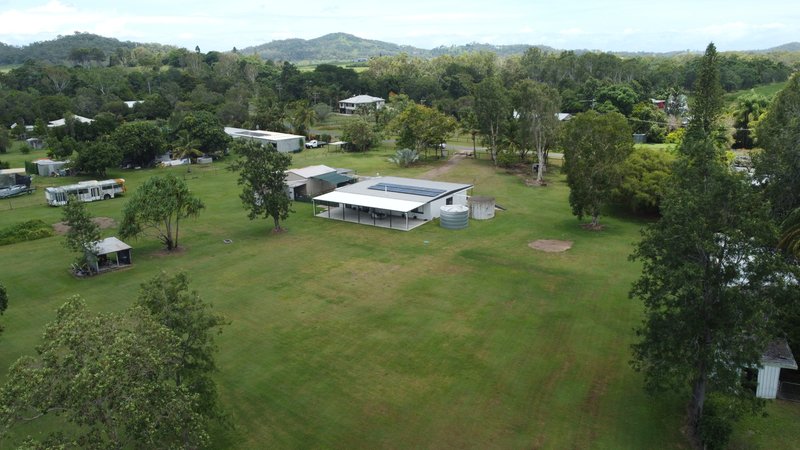 Photo - 32 Chelona Park Drive, Sarina QLD 4737 - Image 34