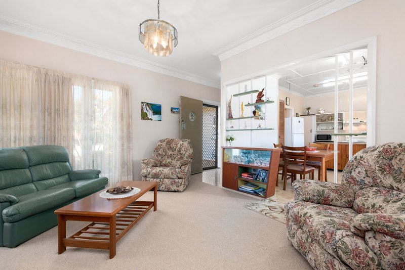 Photo - 32 Citrus Street, Moorooka QLD 4105 - Image 3