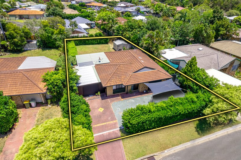 Photo - 32 Claremont Drive, Murrumba Downs QLD 4503 - Image 13